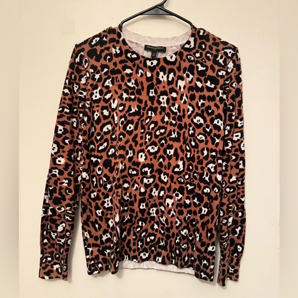 Banana republic cheetah print sweater size medium